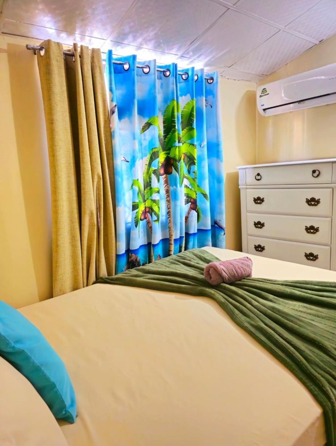 Piarco Travelholics Getaways 빌라 외부 사진