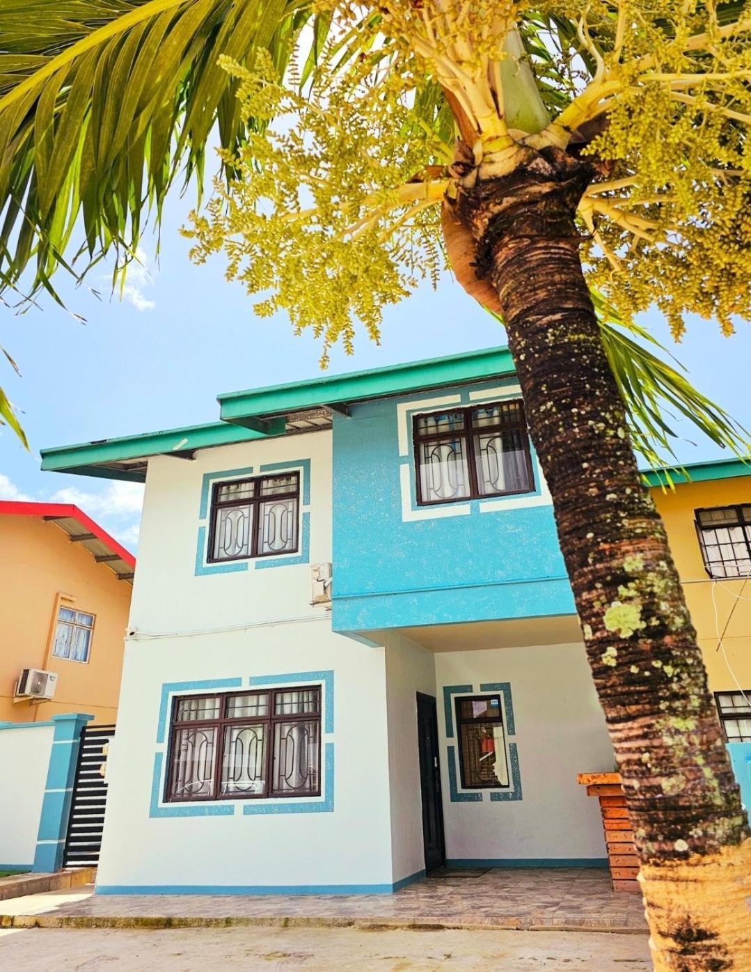 Piarco Travelholics Getaways 빌라 외부 사진